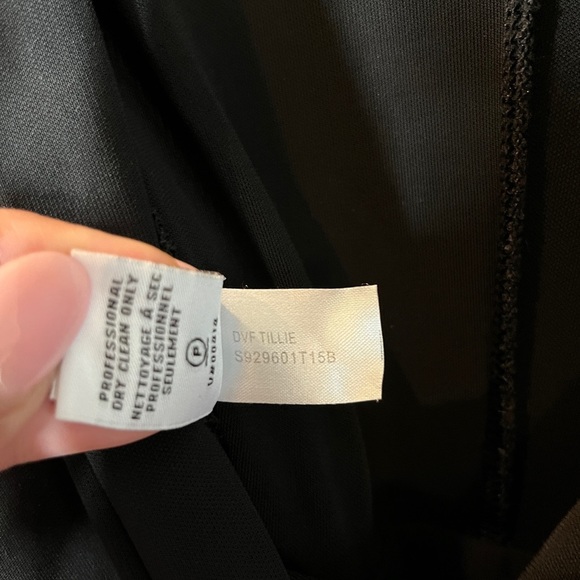 Diane Von Furstenberg DVF Black Tillie Lace Short Romper V Neck Tie Waist 4 - Picture 14 of 15